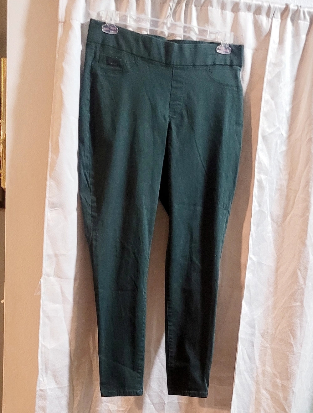 Nine West Heidi Pull On Skinny Pants In Dark Green. Ladies Size 12